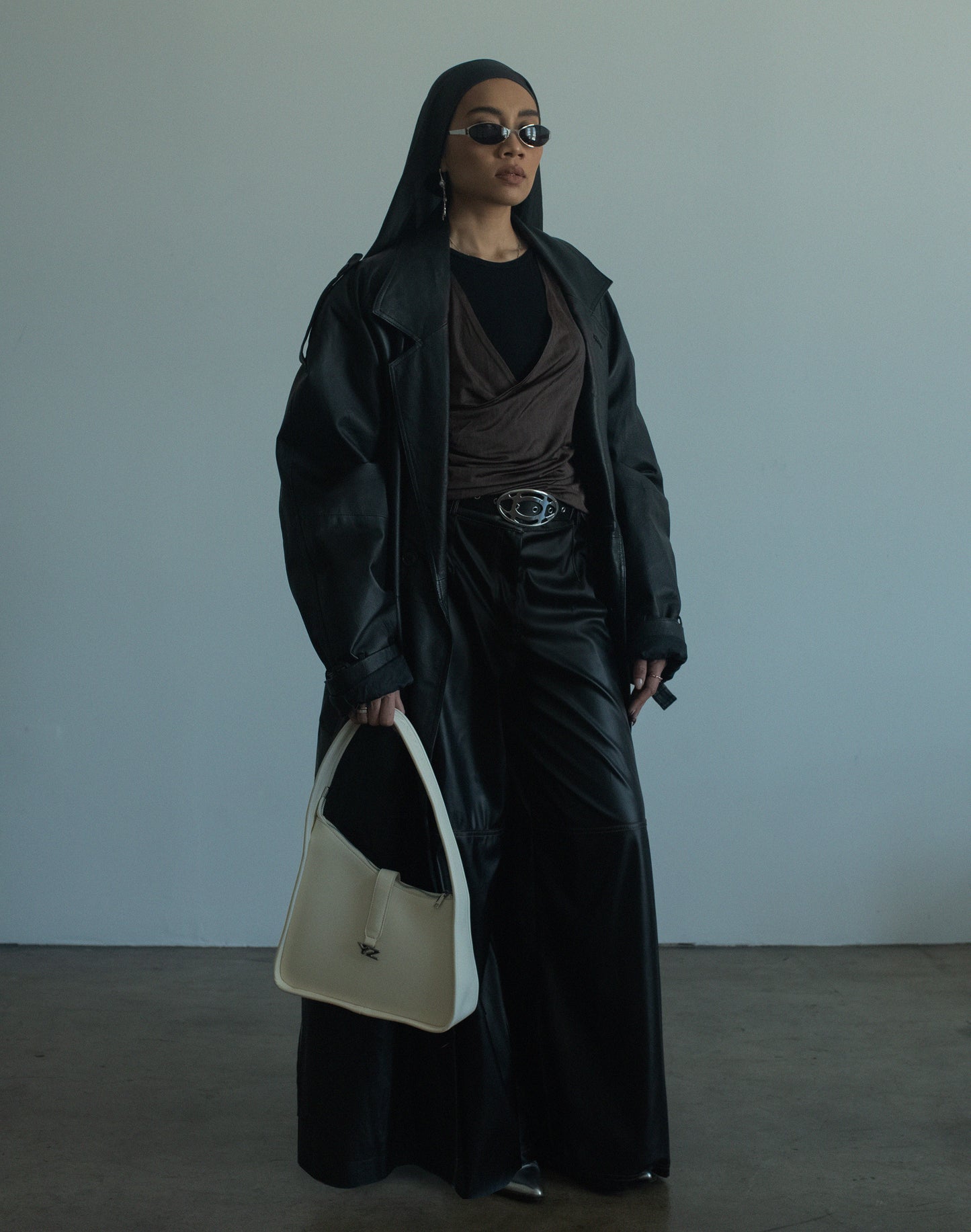 Liberación Shoulder Bag in White
